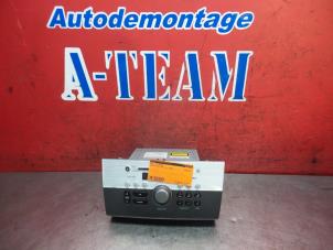 Gebruikte Radio CD Speler Suzuki Swift (ZA/ZC/ZD1/2/3/9) 1.3 VVT 16V Prijs € 69,99 Margeregeling aangeboden door A-Team Automotive