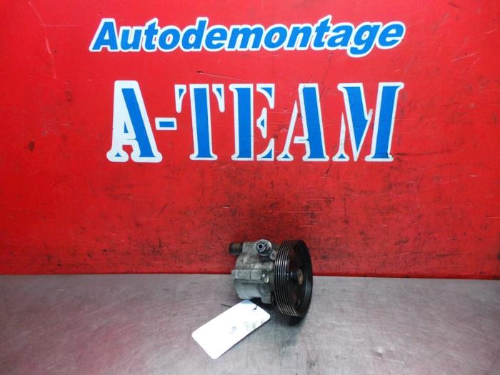 Gebruikte Servopomp Renault Laguna II (BG) 1.8 16V Prijs € 34,99 Margeregeling aangeboden door A-Team Automotive