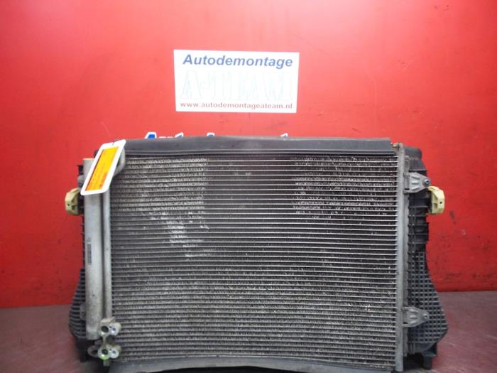 Gebruikte Radiateur Volkswagen Passat (362) 2.0 TDI 16V 140 Prijs € 44,99 Margeregeling aangeboden door A-Team Automotive