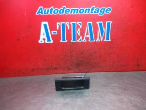 Gebruikte Display Interieur Renault Megane Scénic (JA) 1.6 RT Prijs € 19,99 Margeregeling aangeboden door A-Team Automotive