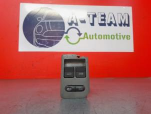 Gebruikte Elektrisch Raam Schakelaar Seat Arosa (6H1) 1.4i Prijs € 25,00 Margeregeling aangeboden door A-Team Automotive Rotterdam