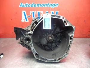 Gebruikte Versnellingsbak Renault Scénic II (JM) 1.5 dCi 105 Prijs € 181,49 Inclusief btw aangeboden door A-Team Automotive