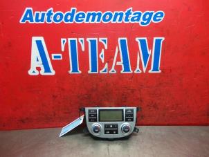 Gebruikte Climatronic Paneel Hyundai Santa Fe II (CM) 2.7 V6 24V 4x2 Prijs € 69,99 Margeregeling aangeboden door A-Team Automotive Rotterdam