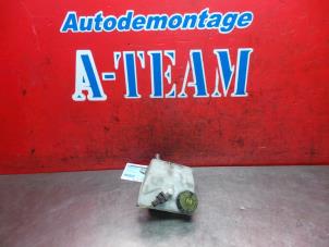Gebruikte Hoofdremcilinder Peugeot 206 (2A/C/H/J/S) 1.6 XS,XT Prijs € 19,99 Margeregeling aangeboden door A-Team Automotive