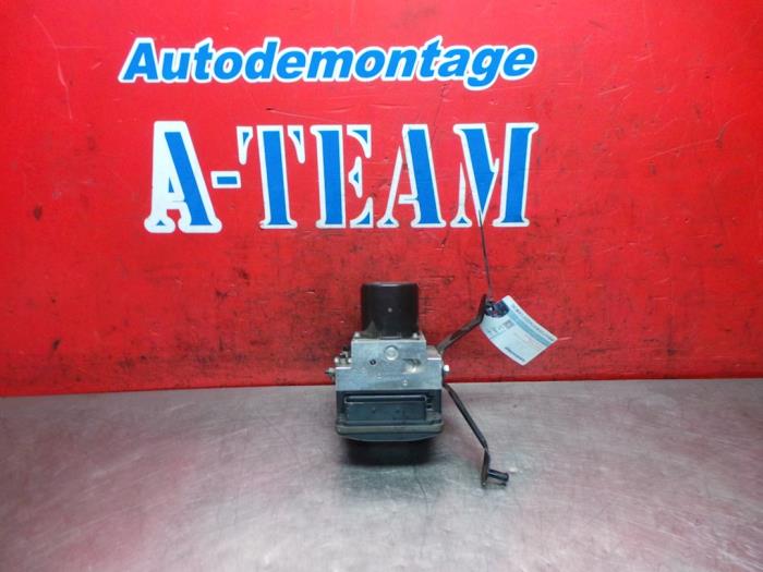 Gebruikte ABS Pomp BMW 5 serie (E60) 525d 24V Prijs € 89,99 Margeregeling aangeboden door A-Team Automotive