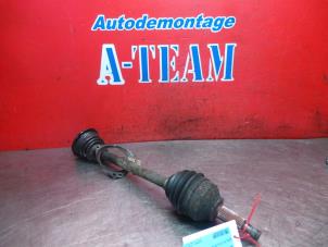 Gebruikte Homokineetas links-voor Opel Vivaro 1.9 DI Prijs € 29,99 Margeregeling aangeboden door A-Team Automotive