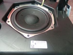 Gebruikte Subwoofer Tesla Model S P100D AWD Prijs € 200,00 Margeregeling aangeboden door A-Team Automotive