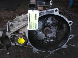 Gebruikte Versnellingsbak Dodge Caliber Prijs € 194,99 Margeregeling aangeboden door A-Team Automotive