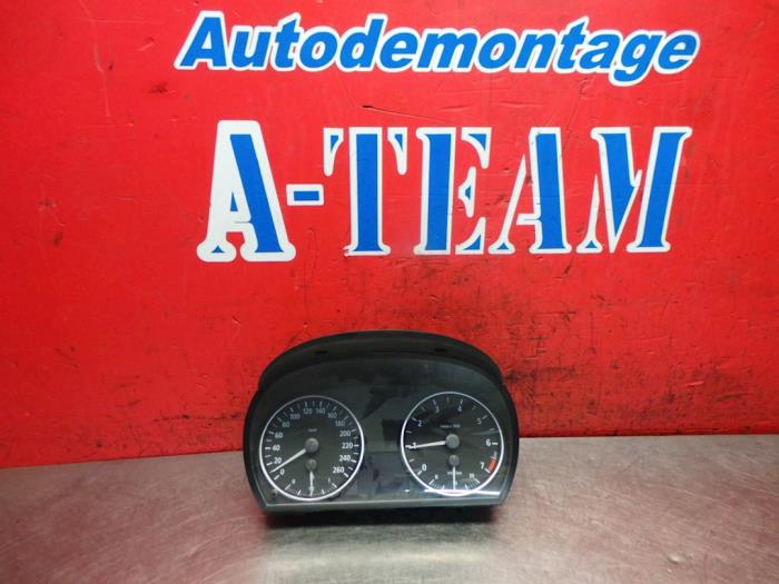 Gebruikte Cockpit BMW 3 serie (E90) 320i 16V Prijs € 39,99 Margeregeling aangeboden door A-Team Automotive