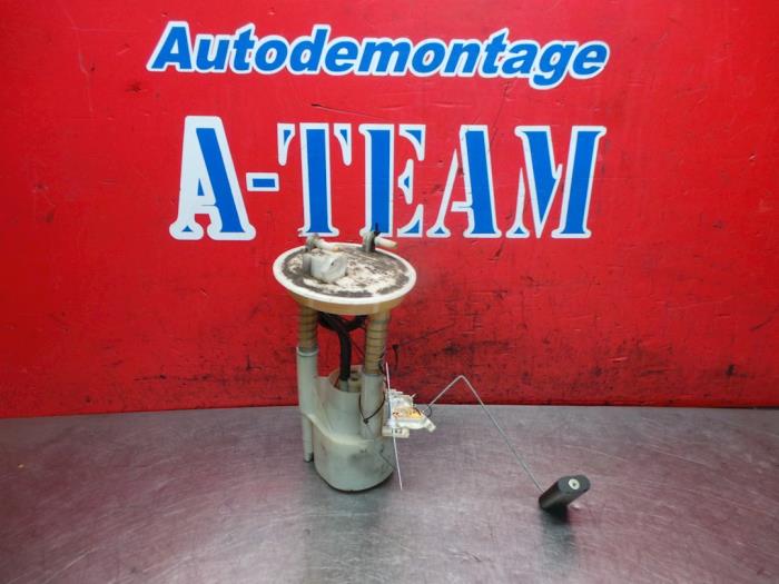 Gebruikte Benzinepomp Renault Laguna I (B56) 2.0 Prijs € 34,99 Margeregeling aangeboden door A-Team Automotive