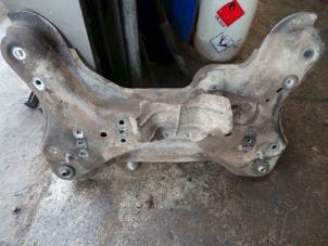 Gebruikte Subframe Opel Vivaro 2.5 DTI 16V Prijs € 69,99 Margeregeling aangeboden door A-Team Automotive