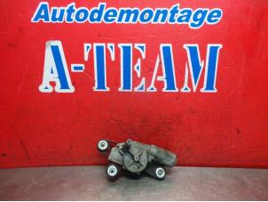 Gebruikte Ruitenwissermotor achter Ford Fiesta 6 (JA8) 1.0 Ti-VCT 12V 65 Prijs € 14,99 Margeregeling aangeboden door A-Team Automotive