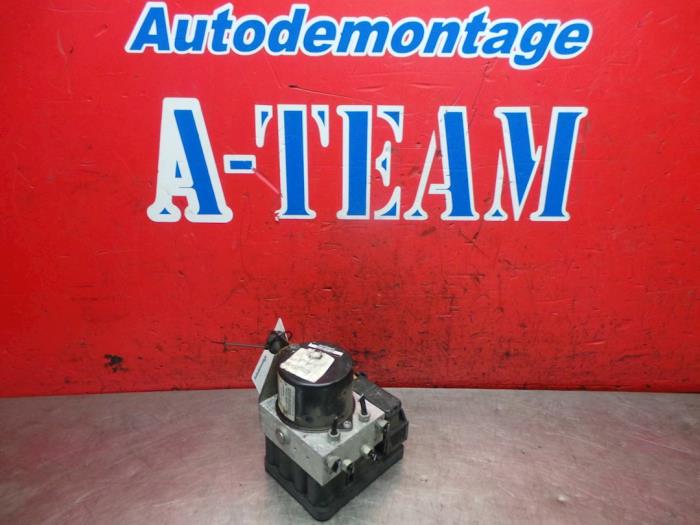 Gebruikte ABS Pomp Ford Focus 2 1.8 16V Prijs € 29,99 Margeregeling aangeboden door A-Team Automotive