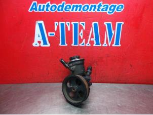 Gebruikte Stuurpomp Toyota Corolla Verso (R10/11) 2.2 D-4D 16V Prijs € 39,99 Margeregeling aangeboden door A-Team Automotive