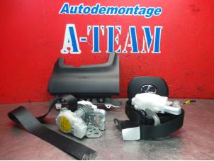 Gebruikte Module + Airbag Set Lexus CT 200h 1.8 16V Prijs € 1.800,00 Margeregeling aangeboden door A-Team Automotive