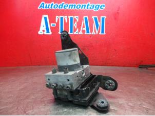 Gebruikte ABS Pomp Renault Megane II CC (EM) 2.0 16V Prijs € 34,99 Margeregeling aangeboden door A-Team Automotive