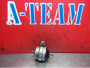 Gebruikte Motorsteun Audi A4 (B7) 1.9 TDI Prijs € 19,99 Margeregeling aangeboden door A-Team Automotive