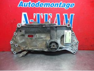 Gebruikte Subframe Volkswagen Touran (1T1/T2) 1.9 TDI 105 Euro 3 Prijs € 35,00 Margeregeling aangeboden door A-Team Automotive