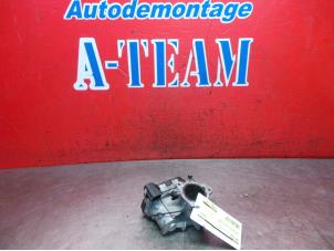 Gebruikte Gasklephuis Opel Combo 1.3 CDTI 16V ecoFlex Prijs € 14,99 Margeregeling aangeboden door A-Team Automotive