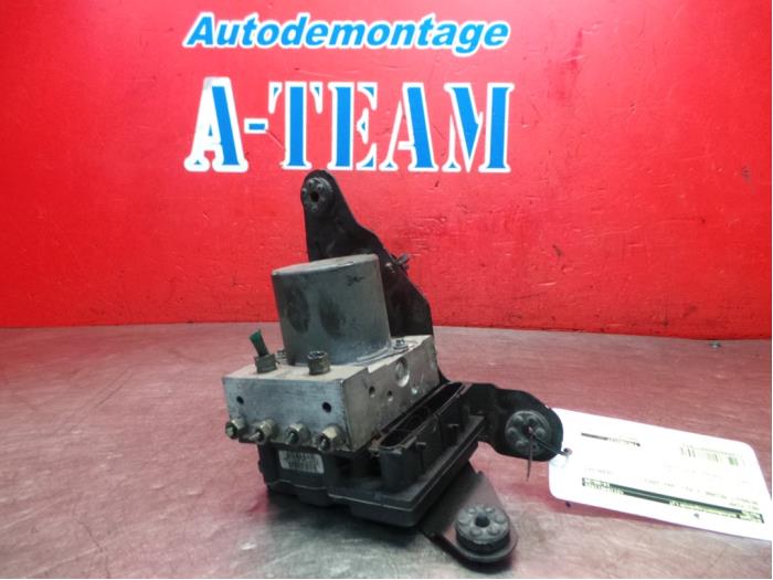 Gebruikte ABS Pomp Renault Megane II CC (EM) 1.6 16V Prijs € 29,99 Margeregeling aangeboden door A-Team Automotive