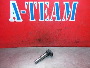Gebruikte Pen Bobine Volkswagen Golf IV (1J1) 1.6 16V Prijs € 19,99 Margeregeling aangeboden door A-Team Automotive