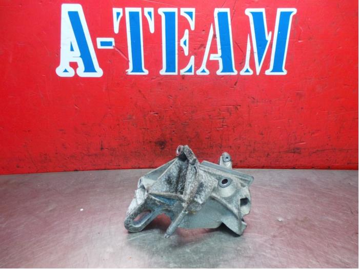 Gebruikte Motorrubber Ford Fiesta 6 (JA8) 1.4 16V Prijs € 19,99 Margeregeling aangeboden door A-Team Automotive