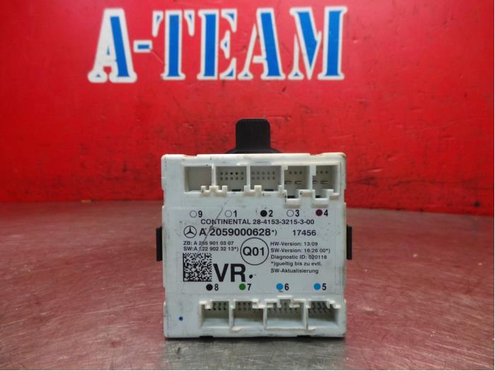 Gebruikte Module (diversen) Mercedes C (W205) C-180 1.6 16V Prijs € 69,99 Margeregeling aangeboden door A-Team Automotive