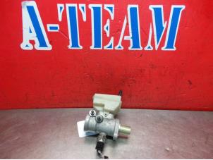 Gebruikte Hoofdremcilinder Renault Vel Satis (BJ) 3.5 V6 24V Autom. Prijs € 45,00 Margeregeling aangeboden door A-Team Automotive