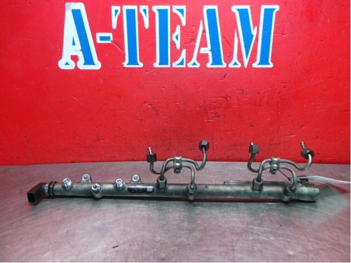 Gebruikte Injector brug BMW 5 serie (E60) 535d 24V Prijs € 34,99 Margeregeling aangeboden door A-Team Automotive