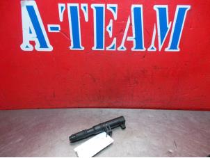 Gebruikte Pen Bobine Renault Espace (JK) 2.0 16V Turbo Prijs € 4,99 Margeregeling aangeboden door A-Team Automotive