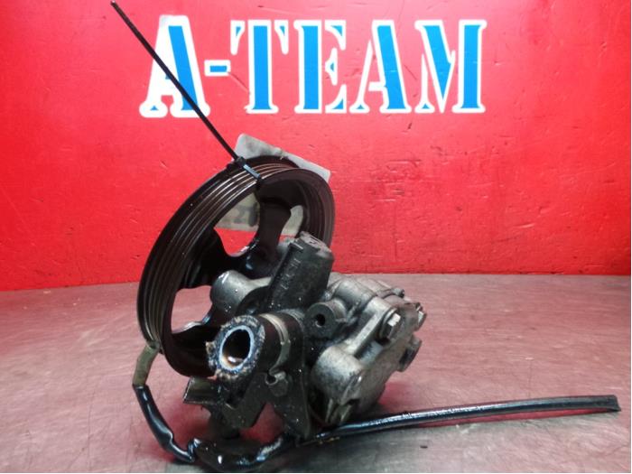 Gebruikte Pomp Servo Mitsubishi Space Star (DG) 1.6 16V Prijs € 29,99 Margeregeling aangeboden door A-Team Automotive