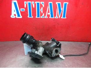 Gebruikte Gasklephuis BMW 1 serie (F20) 116d 1.6 16V Efficient Dynamics Prijs € 14,99 Margeregeling aangeboden door A-Team Automotive