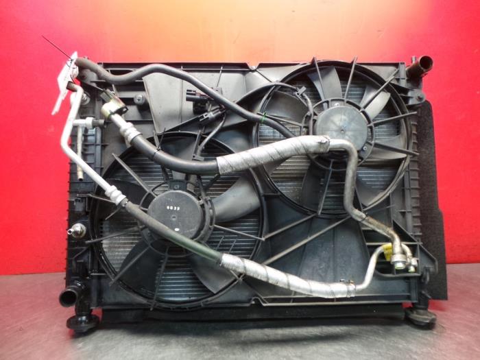 Gebruikte Fan Radiateur Chevrolet Captiva (C100) 3.2 V6 24V 4x4 Prijs op aanvraag aangeboden door A-Team Automotive