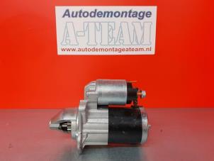 Startmotor van een Mitsubishi Eclipse Cross (GK/GL) 1.5 Turbo 16V 2WD 2019