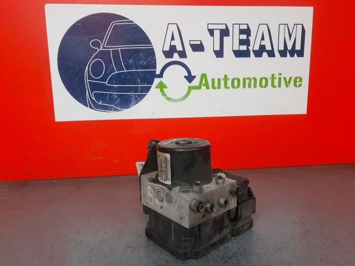 Gebruikte ABS Pomp Ford Grand C-Max (DXA) 2.0 TDCi 16V Prijs € 49,99 Margeregeling aangeboden door A-Team Automotive
