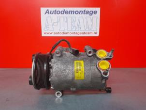 Gebruikte Aircopomp Landrover Range Rover Evoque (LVJ/LVS) 2.2 TD4 16V Prijs € 394,99 Margeregeling aangeboden door A-Team Automotive