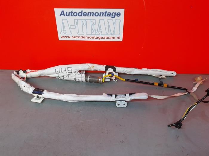 Airbag hemel links Mazda 3.