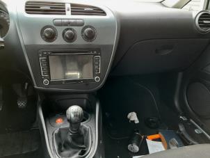 Gebruikte Navigatie Set Seat Leon (1P1) 1.9 TDI 105 Prijs € 130,00 Margeregeling aangeboden door A-Team Automotive Rotterdam