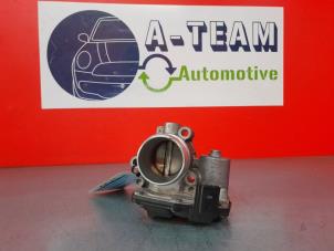 Gebruikte Gasklephuis Ford Fiesta 6 (JA8) 1.0 Ti-VCT 12V 65 Prijs € 14,99 Margeregeling aangeboden door A-Team Automotive