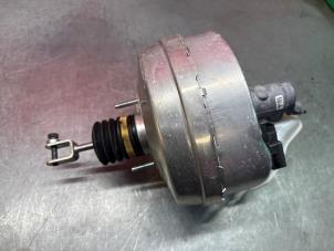 Gebruikte Rembekrachtiger Mercedes C Estate (S205) C-300 CDI BlueTEC HYBRID, C-300 h 2.2 16V Prijs € 49,99 Margeregeling aangeboden door A-Team Automotive