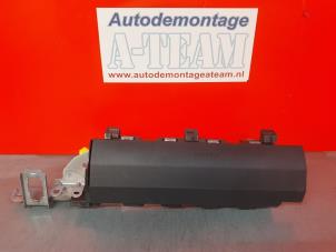 Gebruikte Knie airbag links Mazda 3 Sport (BP) 2.0 SkyActiv-G 122 Mild Hybrid 16V Prijs op aanvraag aangeboden door A-Team Automotive