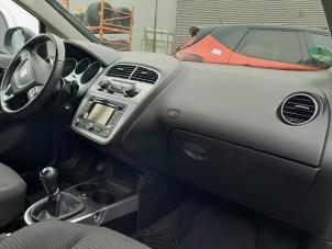 Gebruikte Dashboardkastje Seat Altea (5P1) 1.4 TSI 16V Prijs op aanvraag aangeboden door A-Team Automotive Rotterdam