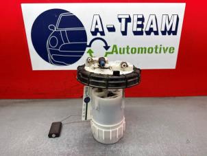 Gebruikte Benzinepomp Citroen C4 Cactus (0B/0P) 1.2 PureTech 82 12V Prijs € 29,99 Margeregeling aangeboden door A-Team Automotive