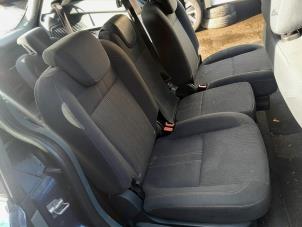 Gebruikte Veiligheidsgordel links-achter Ford Grand C-Max (DXA) 1.6 SCTi 16V Prijs op aanvraag aangeboden door A-Team Automotive
