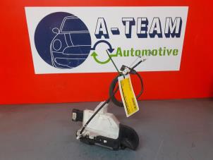 Gebruikte Deurslot Mechaniek 4Deurs links-voor Peugeot 5008 I (0A/0E) 1.6 THP 16V Prijs € 29,99 Margeregeling aangeboden door A-Team Automotive