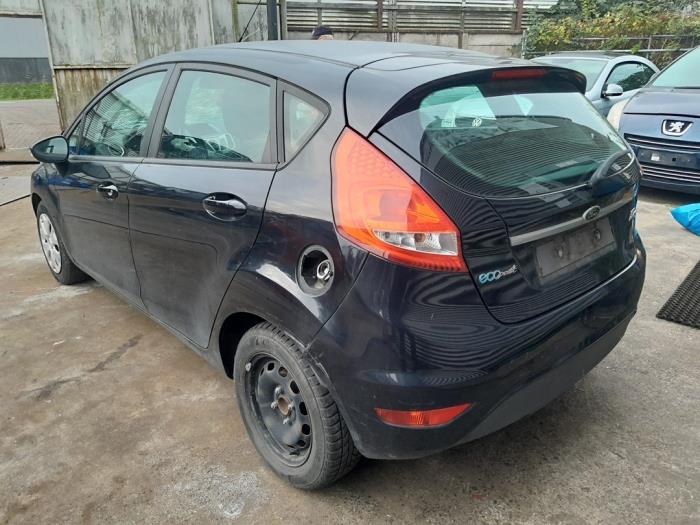 Ford Fiesta Vi Jobb hátsó lámpa 