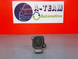 Gebruikte Pen Bobine Audi A8 (D2) 3.7 V8 32V Quattro Prijs € 9,99 Margeregeling aangeboden door A-Team Automotive