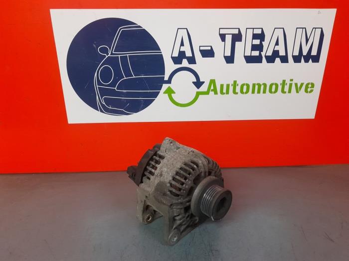 Gebruikte Dynamo Renault Megane II (BM/CM) 1.4 16V 98 Prijs € 49,99 Margeregeling aangeboden door A-Team Automotive