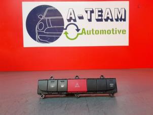 Gebruikte Paniekverlichtings Schakelaar Fiat Ducato (250) 2.3 D 130 Multijet Prijs € 29,99 Margeregeling aangeboden door A-Team Automotive Rotterdam
