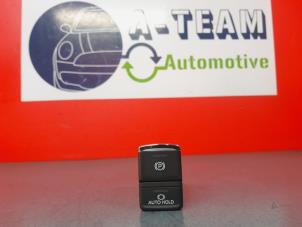 Gebruikte Handrem schakelaar Mitsubishi Eclipse Cross (GK/GL) 1.5 Turbo 16V 2WD Prijs € 34,95 Margeregeling aangeboden door A-Team Automotive
